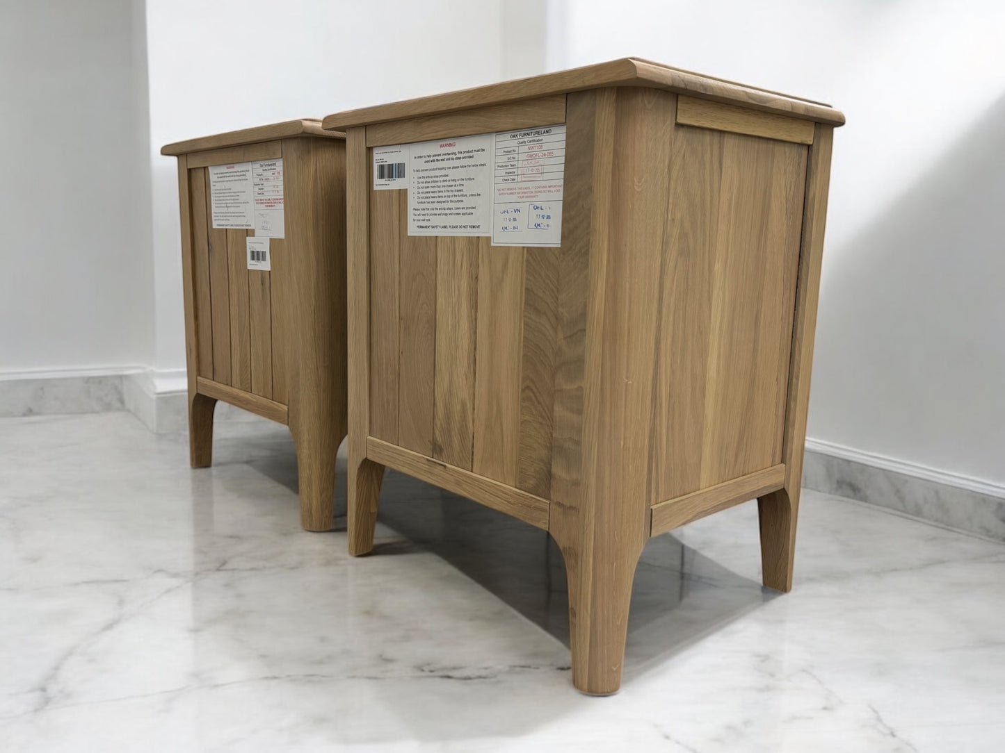 Oak Furnitureland Light Natural Solid Oak 2 Drawer Bedside Tables Newton Range RRP £498