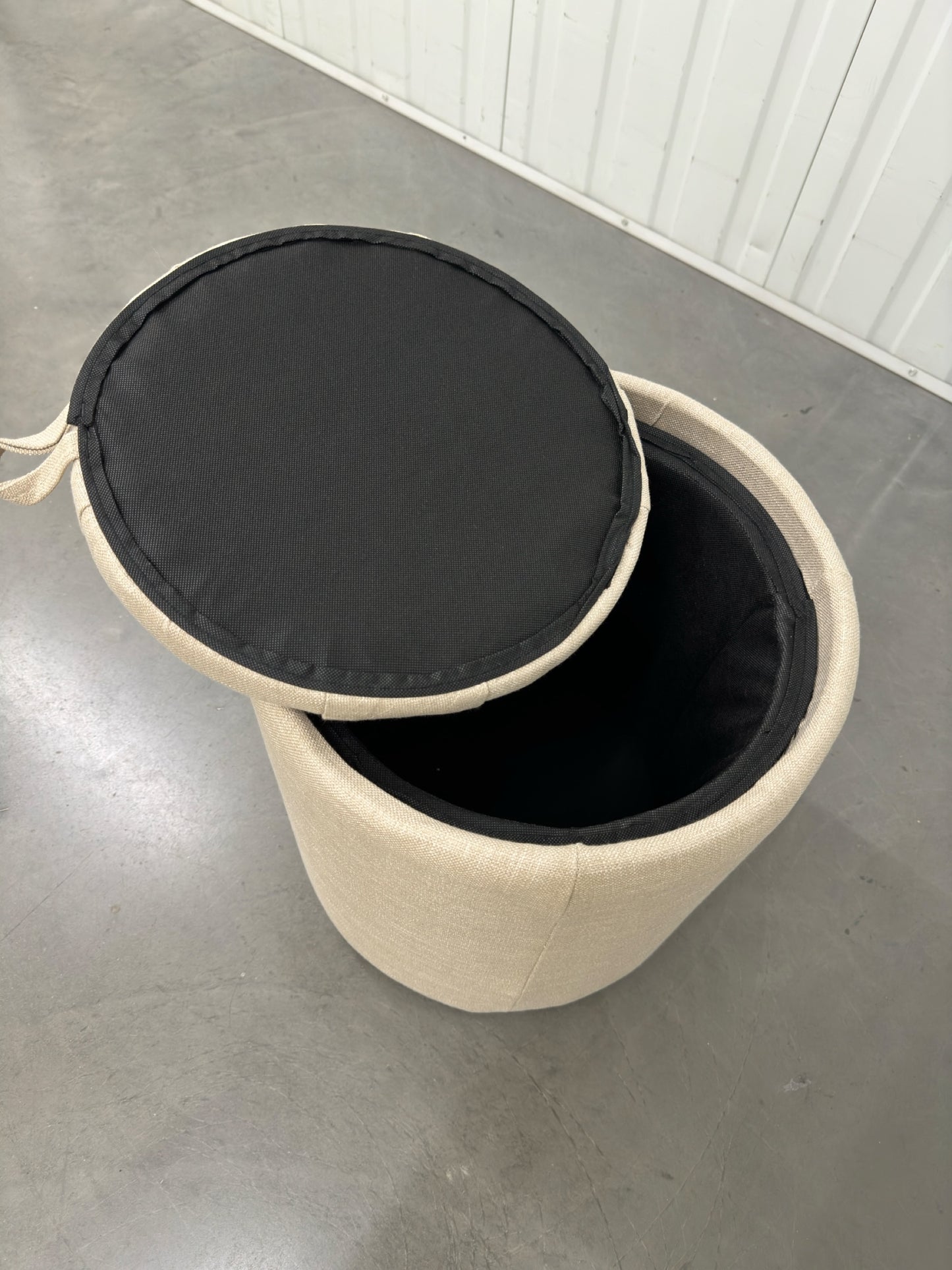 Cotswold Company Ashley Buttoned Stool - Stone Linen