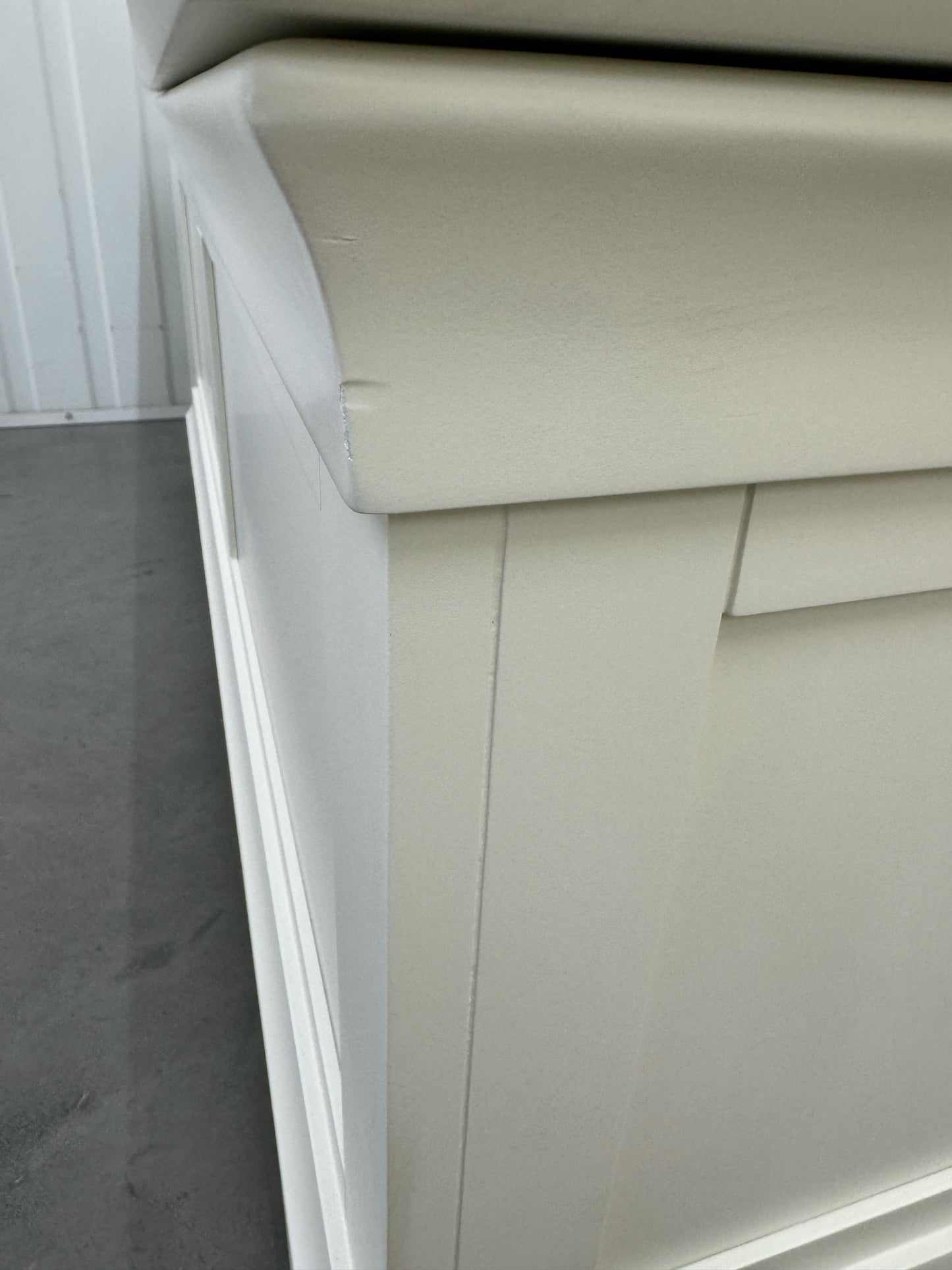 Cotswold Company Solid Hardwood & Warm White Painted Wide Blanket Box RRP £425