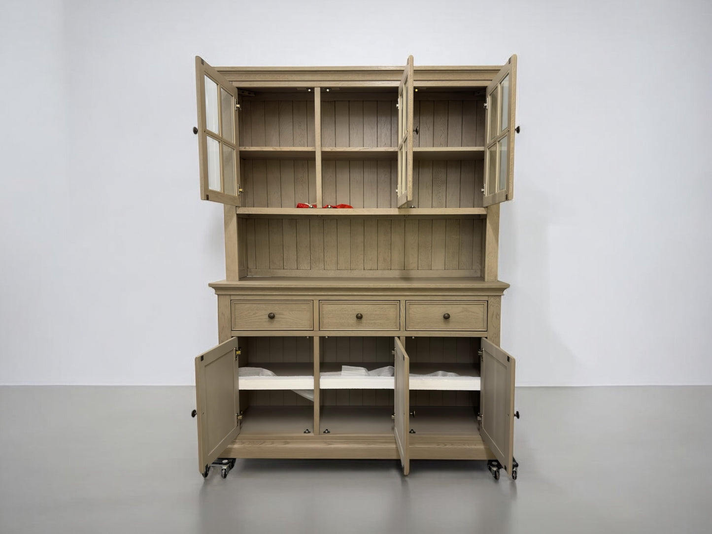 Oak Furnitureland Burleigh Weathered Oak Large Dresser RRP £1399.99