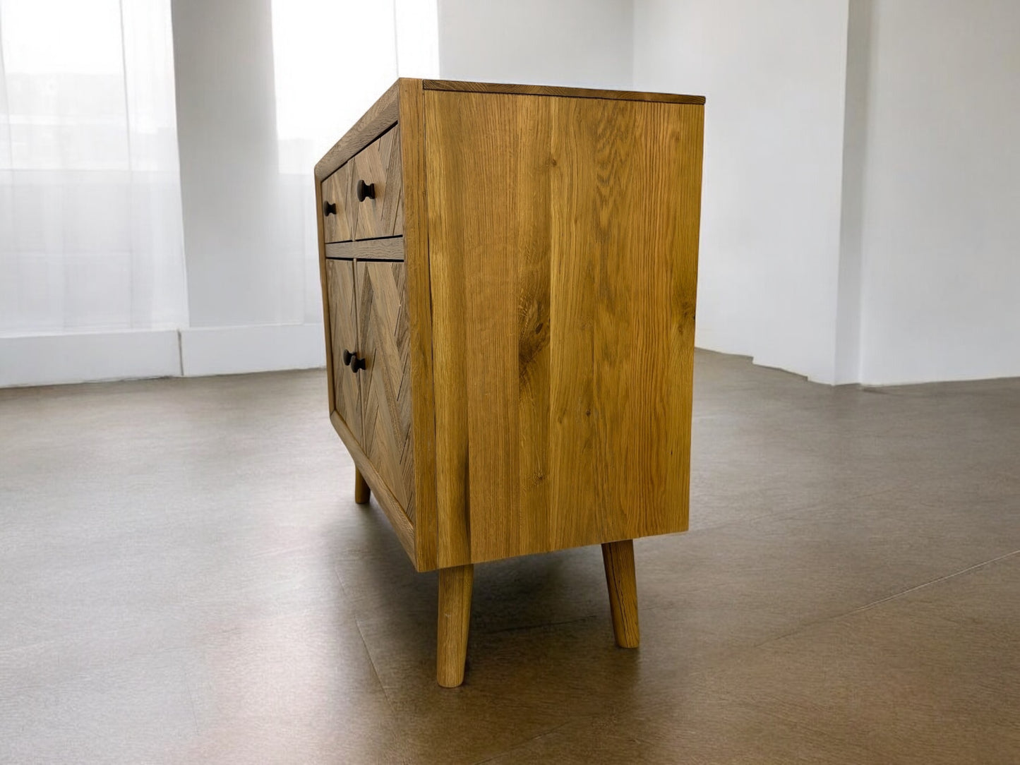 OAK FURNITURELAND BRUSHED & GLAZED SOLID OAK  SMALL SIDEBOARD PARQUET RANGE RRP £549