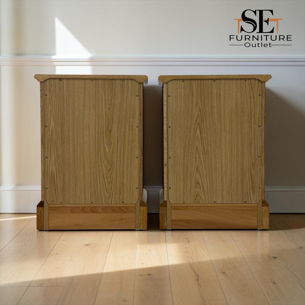 Set of 2 Whitewashed Finish Solid Oak & Oak Veneer Bedside Tables with Soft-Close Drawers RRP £899