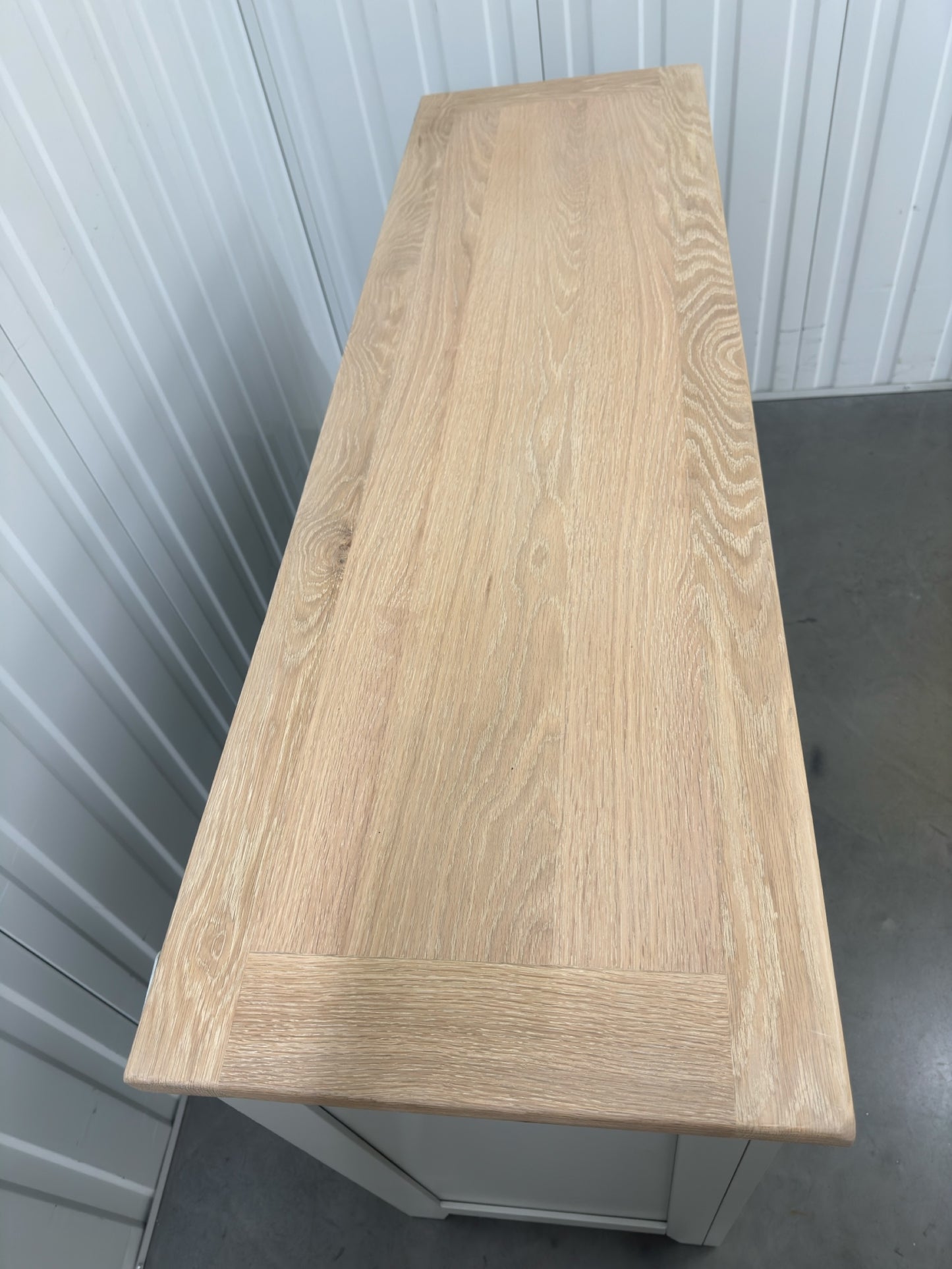 Cotswold Company White Wax Finished Oak Top & Grey Painted Winerack Sideboard RRP £599