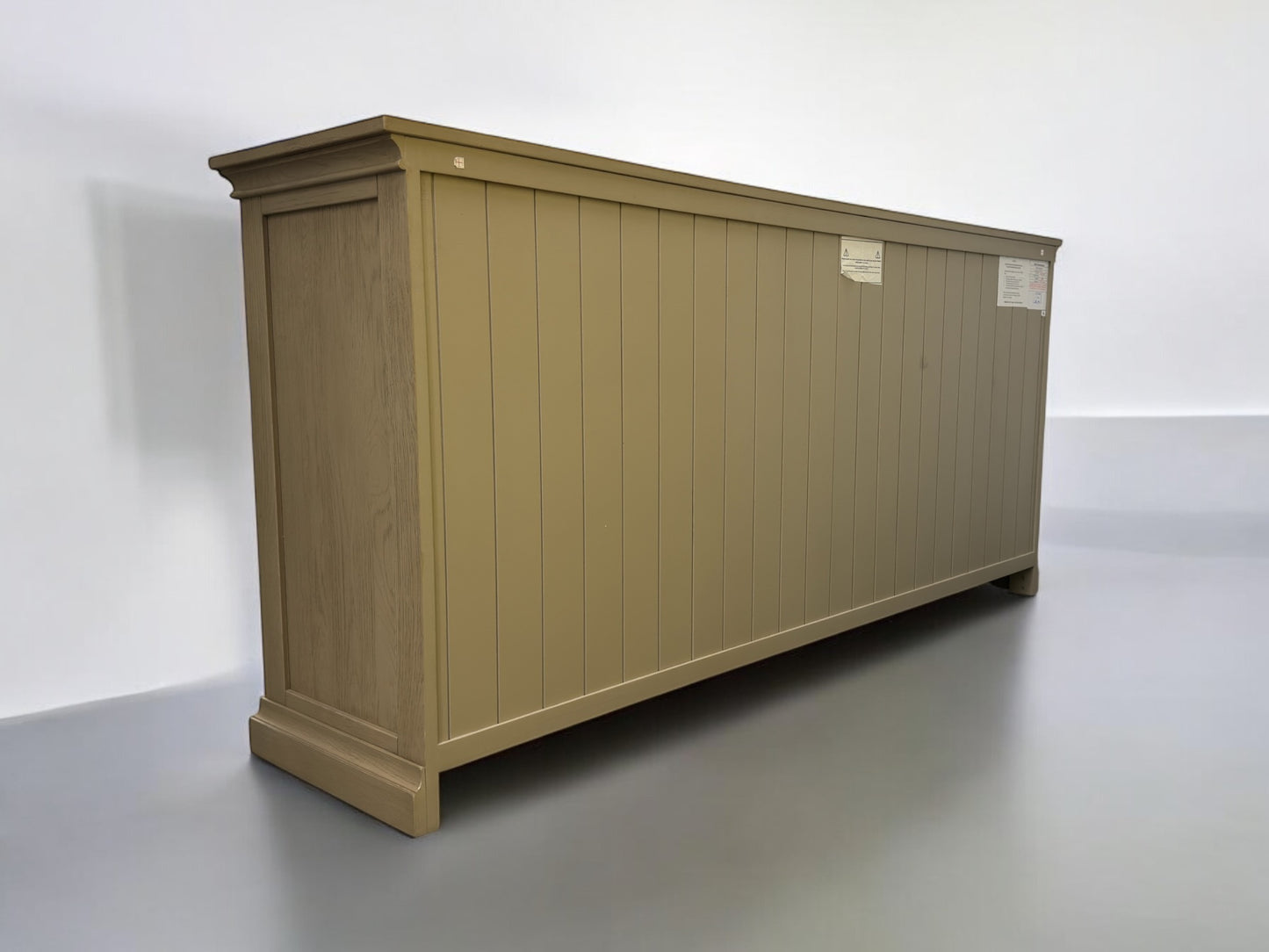 SOLID WEATHERED OAK EXTRA LARGE SIDEBOARD BURLEIGH RANGE RRP £899