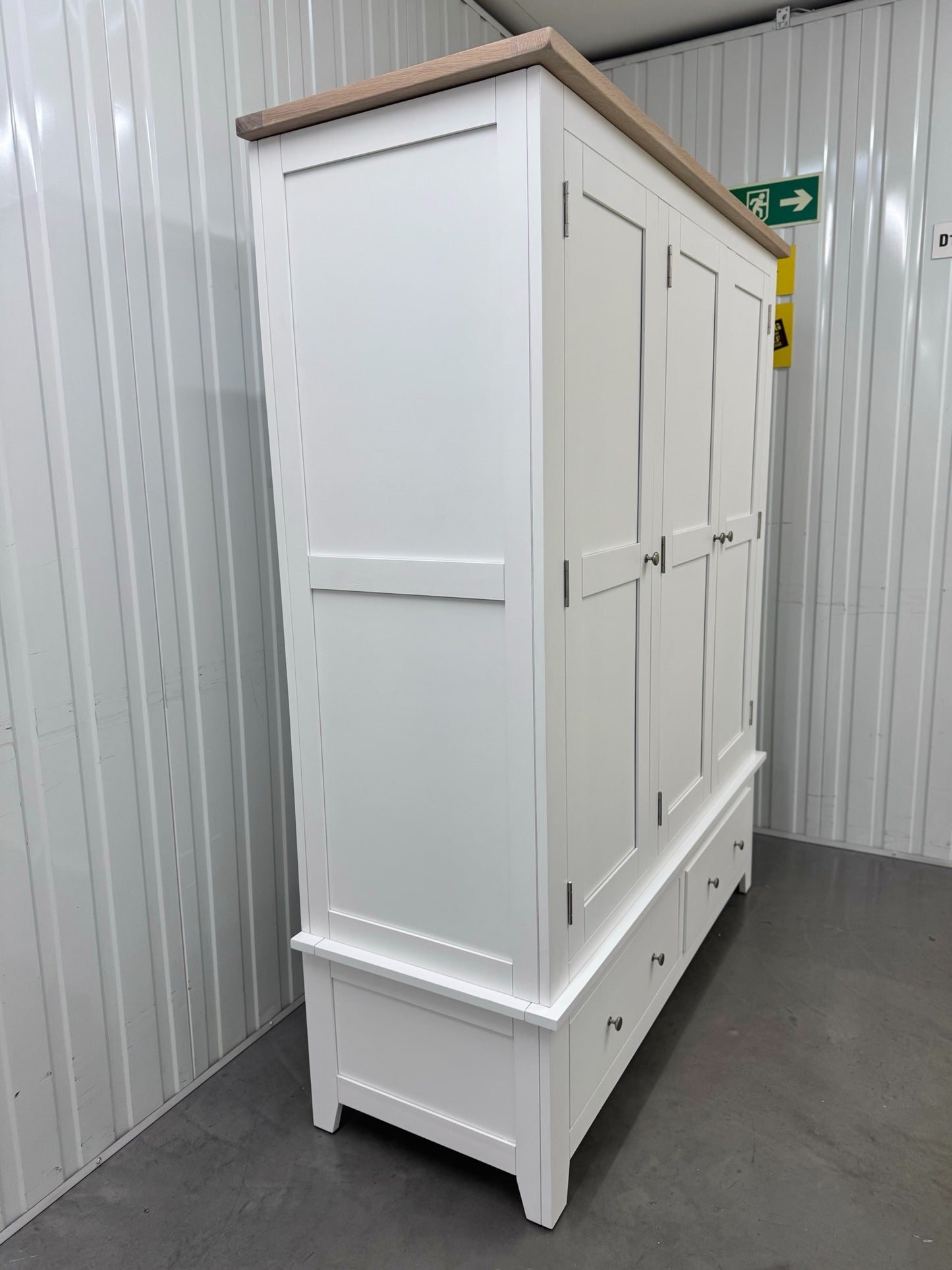 Cotswold Company Oak Top with Pure White Painted Panels Triple Wardrobe RRP £1250