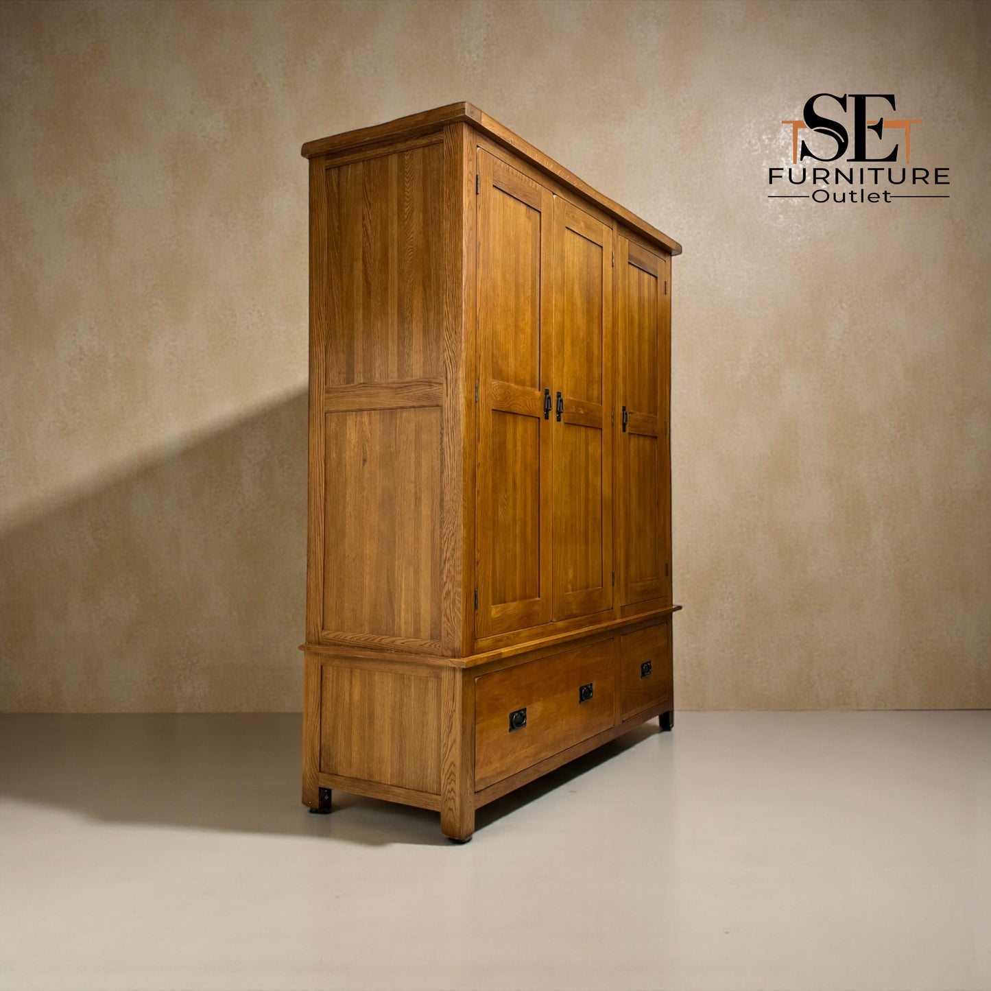 Solid Oak Triple Wardrobe Original Rustic Range From Oak Furnitureland RRP £1599