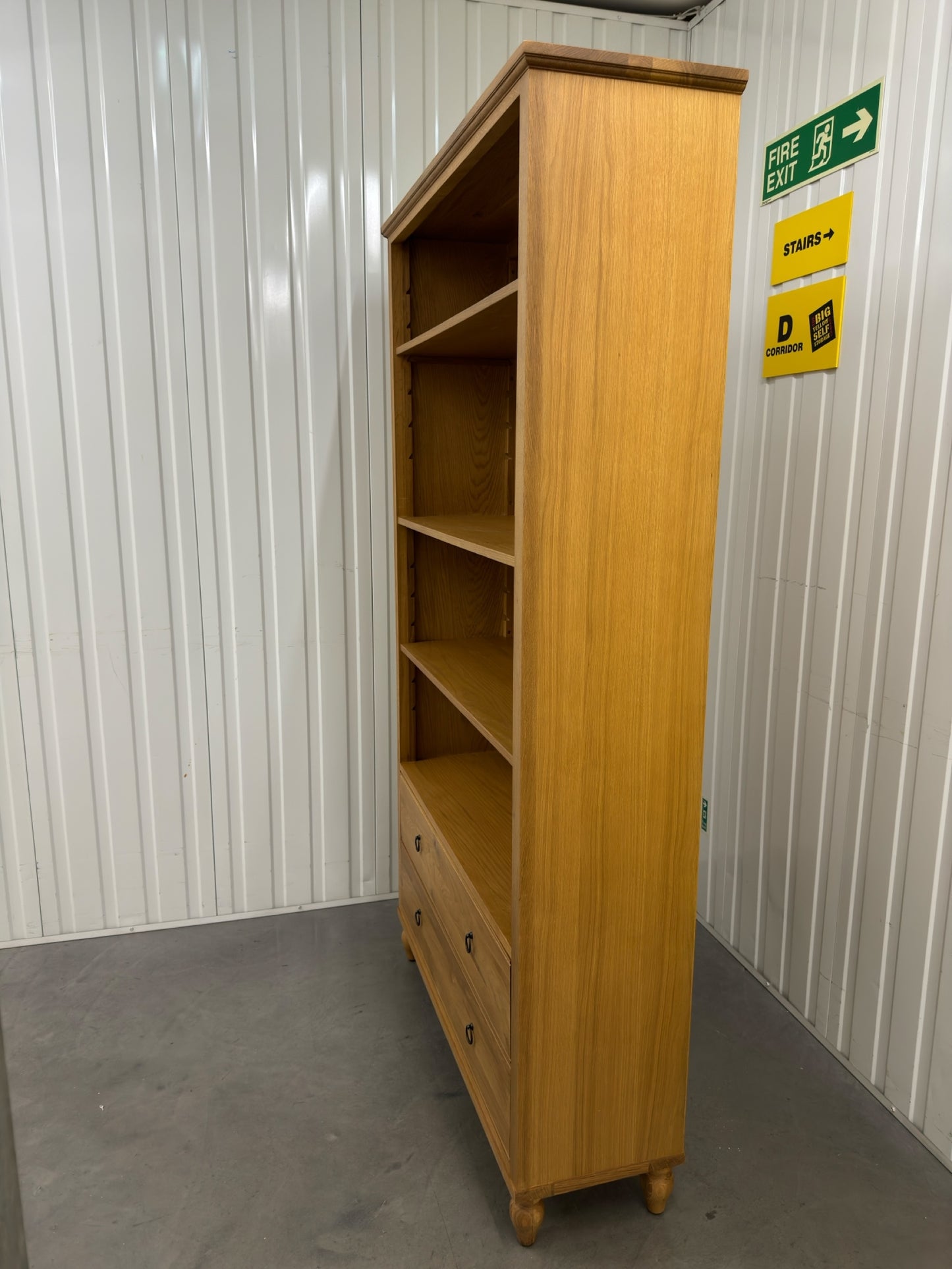 Cotswold Company Solid Oak Frame Large Bookcase with 3 Adjustable Shelves, Elkstone Melow Oak RRP £799