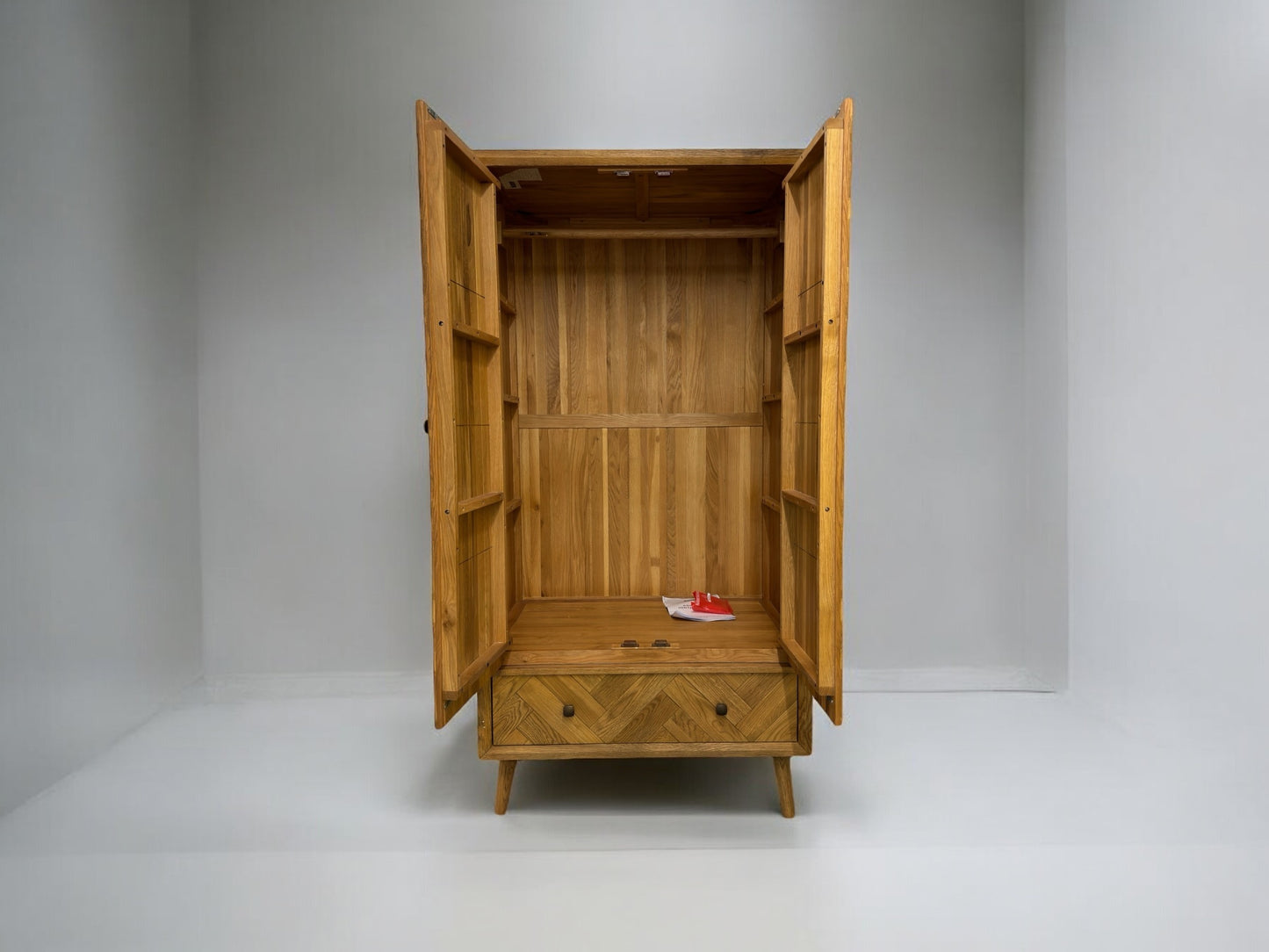 Oak Furnitureland Brushed & Glazed Solid Oak Double Wardrobe Parquet Range RRP £949