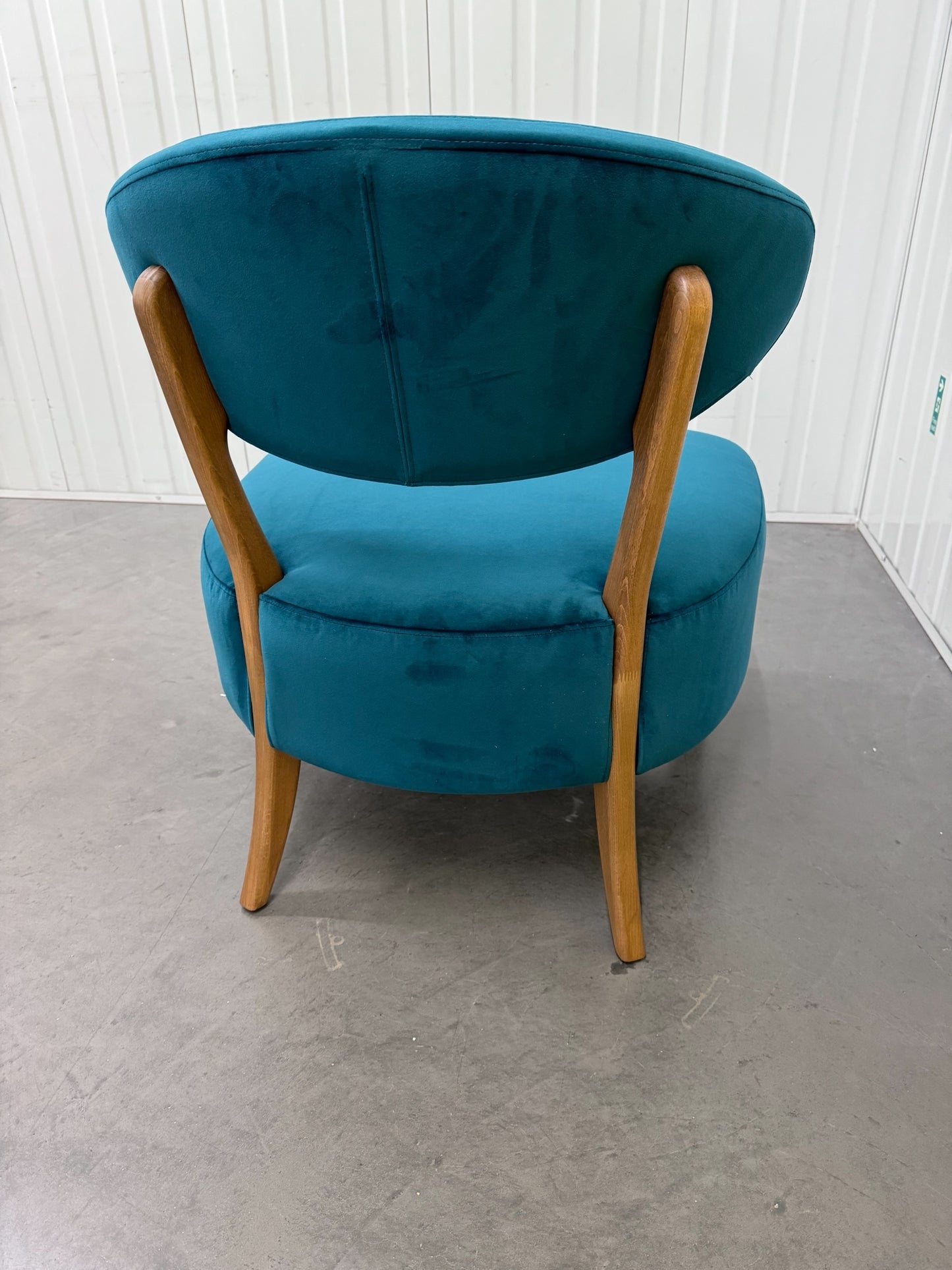 Sea Green Velvet Fabric Casual Chair With Solid Oak Frame RRP £589