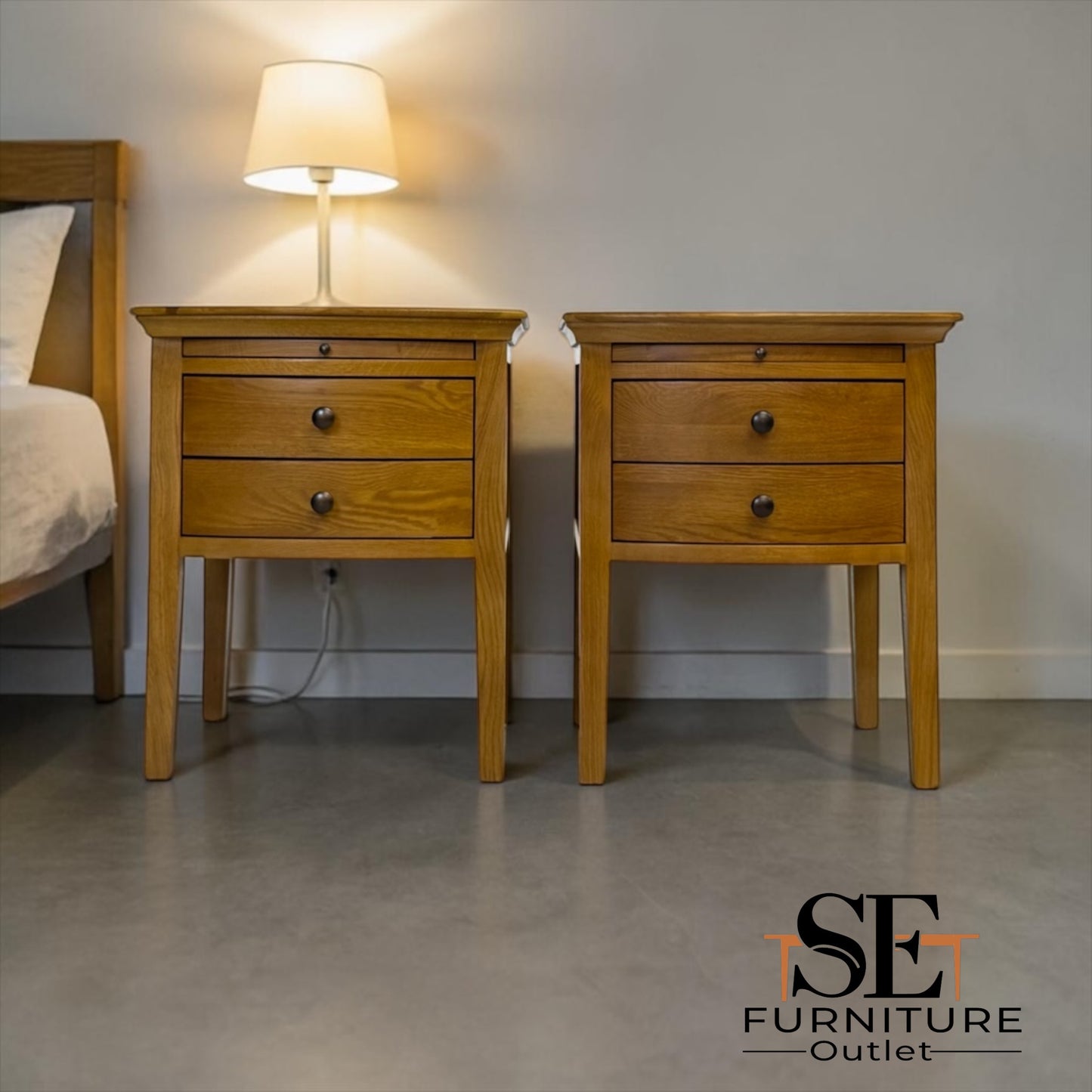 Set of 2 Solid Oak & Quality Oak Veneer Bedside Tables from the Winchcombe Oiled Oak Range RRP £658