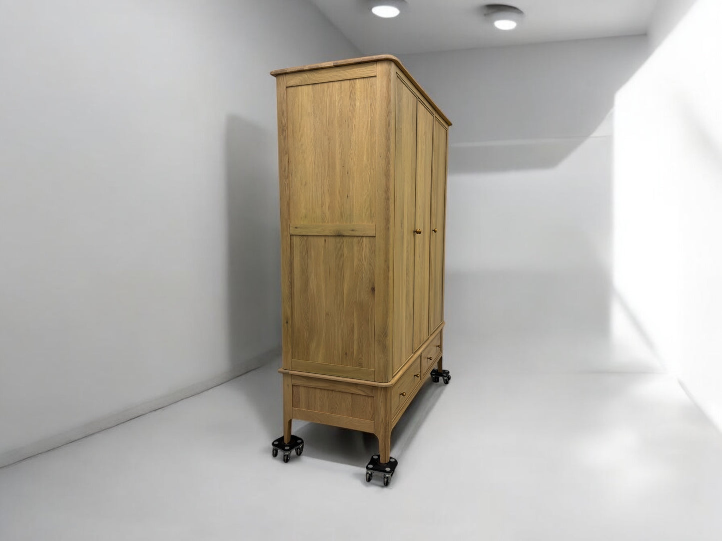 OAK FURNITURELAND LIGHT NATURAL SOLID OAK TRIPLE WARDROBE NEWTON RANGE RRP £1549