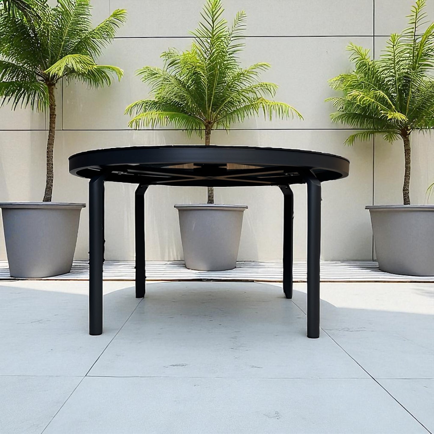 Moda Furnishings Premium Quality Aluminum 6 Seater Large Round Table with Glass Top, RRP £699