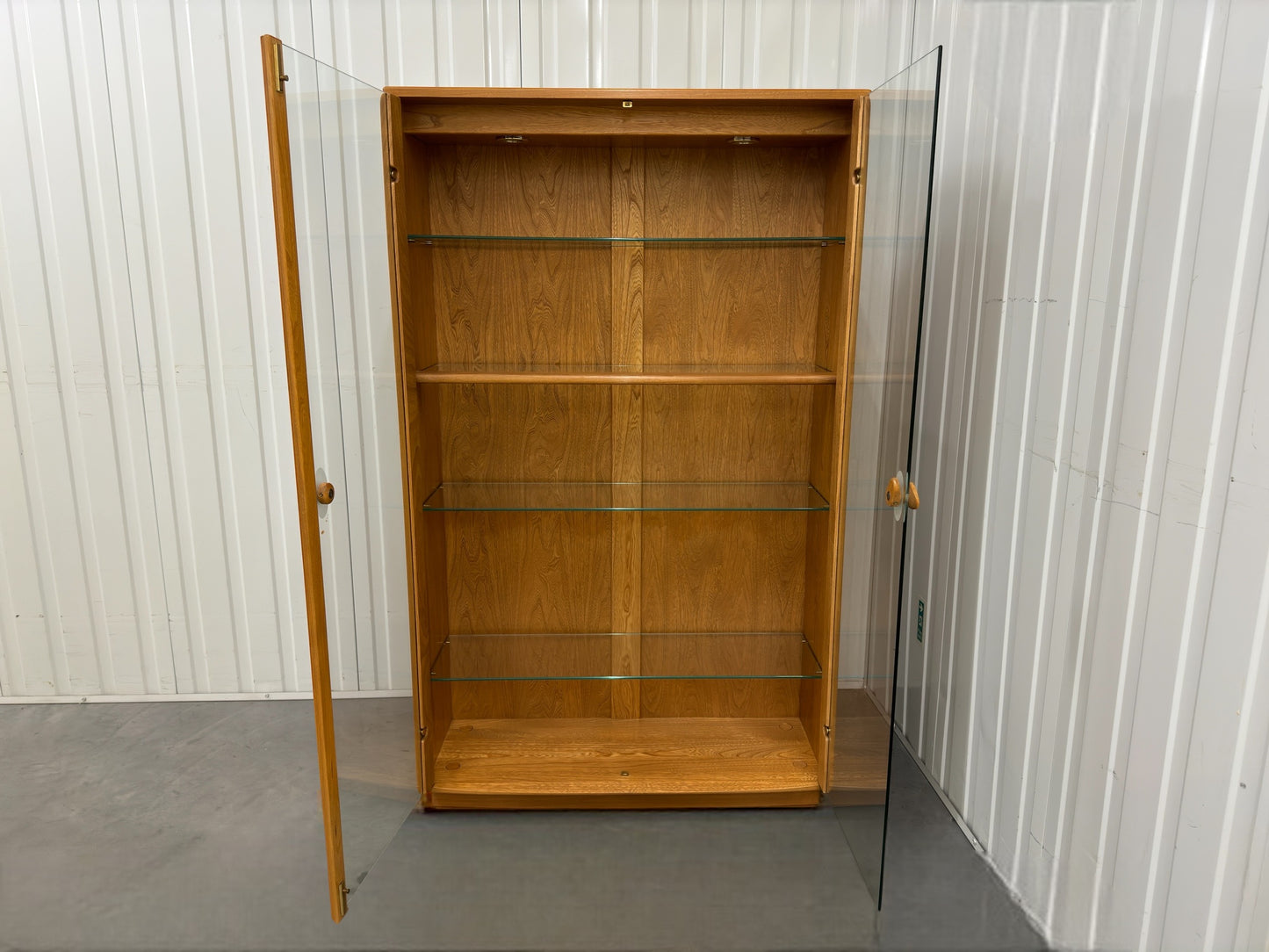 Ercol Solid Ash Wood Windsor Medium Display Cabinet with Lights