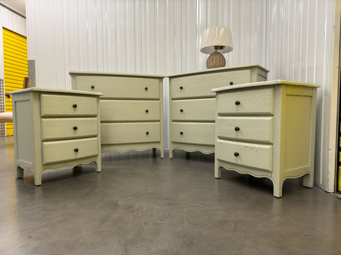 Solid Oak French Grey Painted Set Of 4 Chest & Bedside Tables RRP £2196