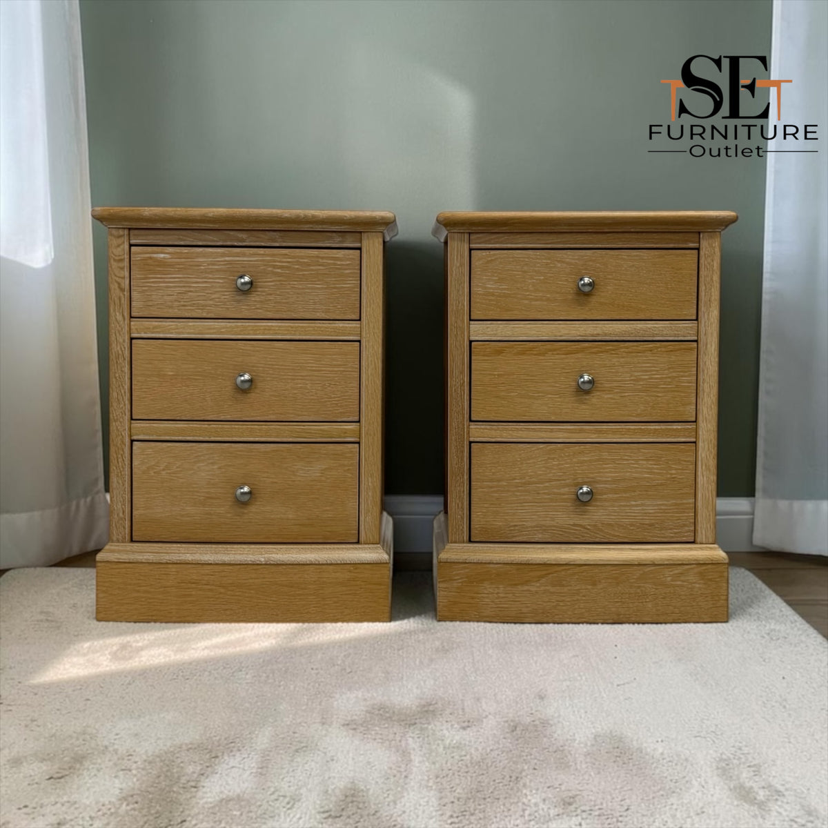 Set of 2 Whitewashed Finish Solid Oak & Oak Veneer Bedside Tables with Soft-Close Drawers RRP £899