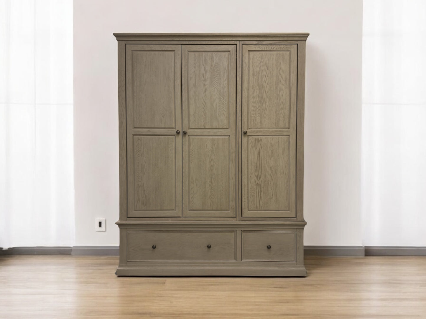 Oak Furnitureland Weathered Oak Triple Wardrobe with Tie Rack & Glass Mirror, Burleigh Range RRP £1649