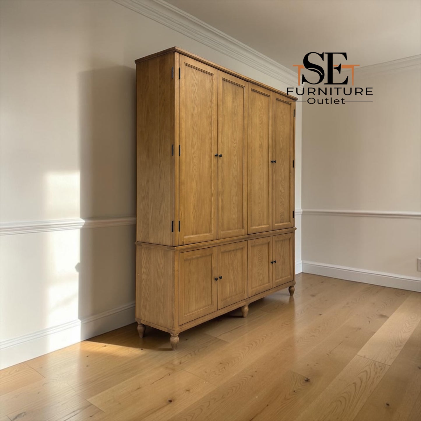 Solid Oak & Oak Veneer Media Hideaway Unit, Fits a TV up to 75", Elkstone Mellow Oak Range RRP £1999