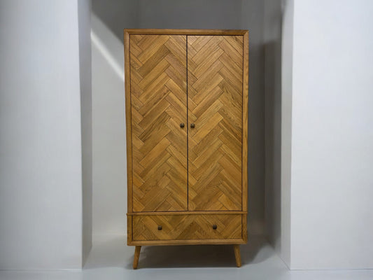 Oak Furnitureland Brushed & Glazed Solid Oak Double Wardrobe Parquet Range RRP £949