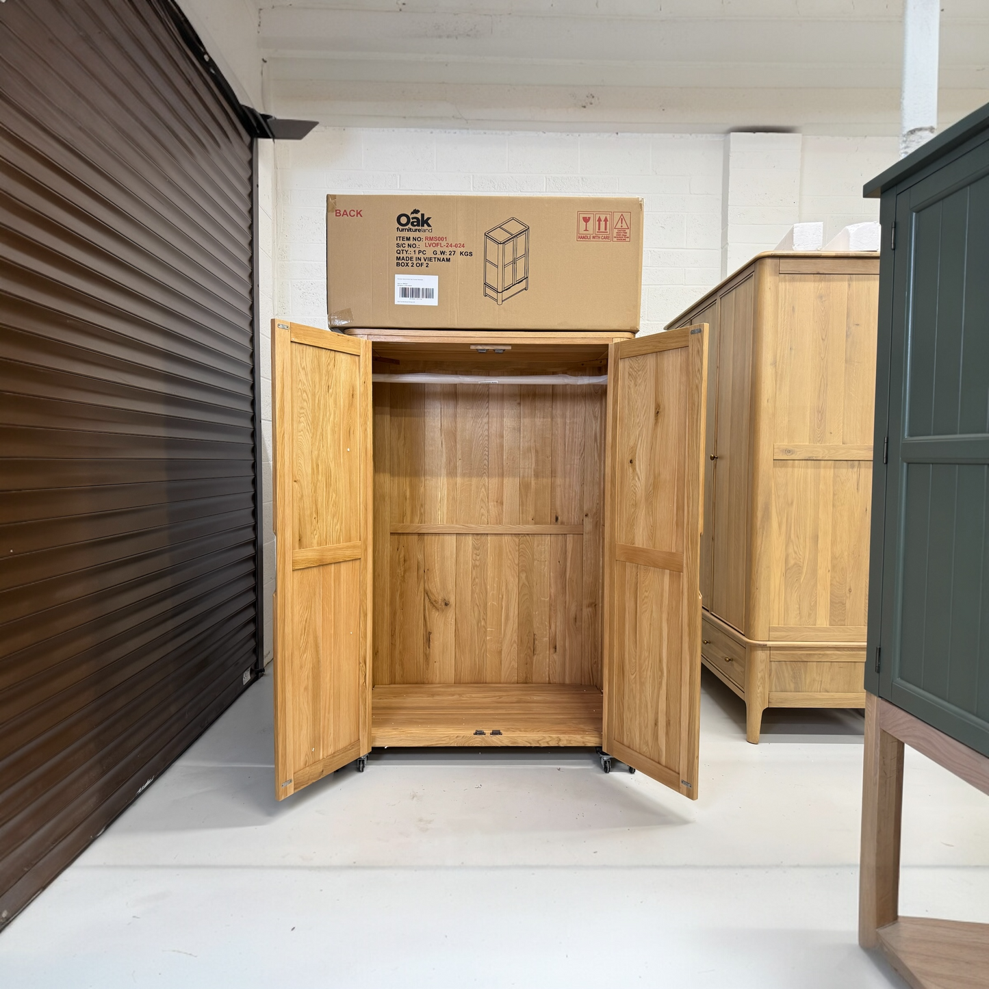 Natural Solid Oak Double Wardrobe Romsey Range From Oak Furnitureland RRP £939