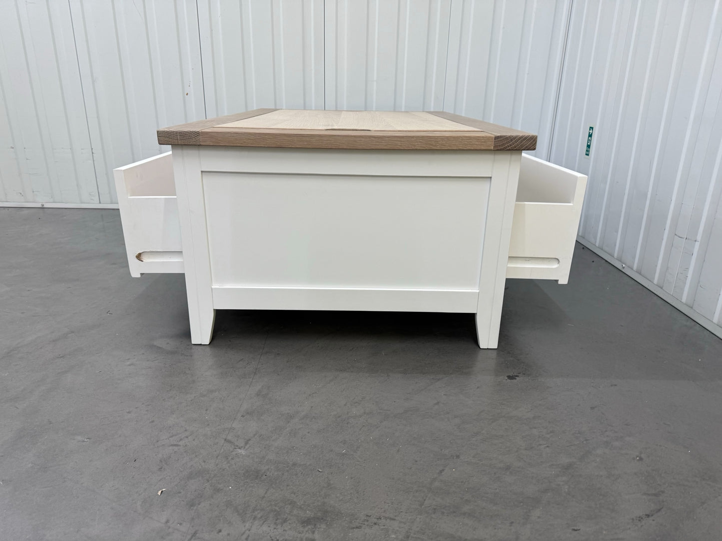 Cotswold Company Solid Wood Pure White Play Away Coffee Table RRP £599