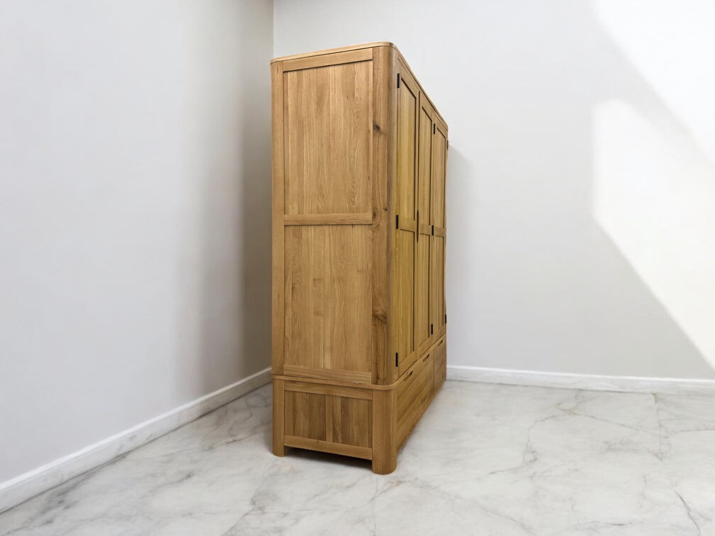 Oak Furnitureland Natural Solid Oak Triple Wardrobe Romsey Range RRP £1499