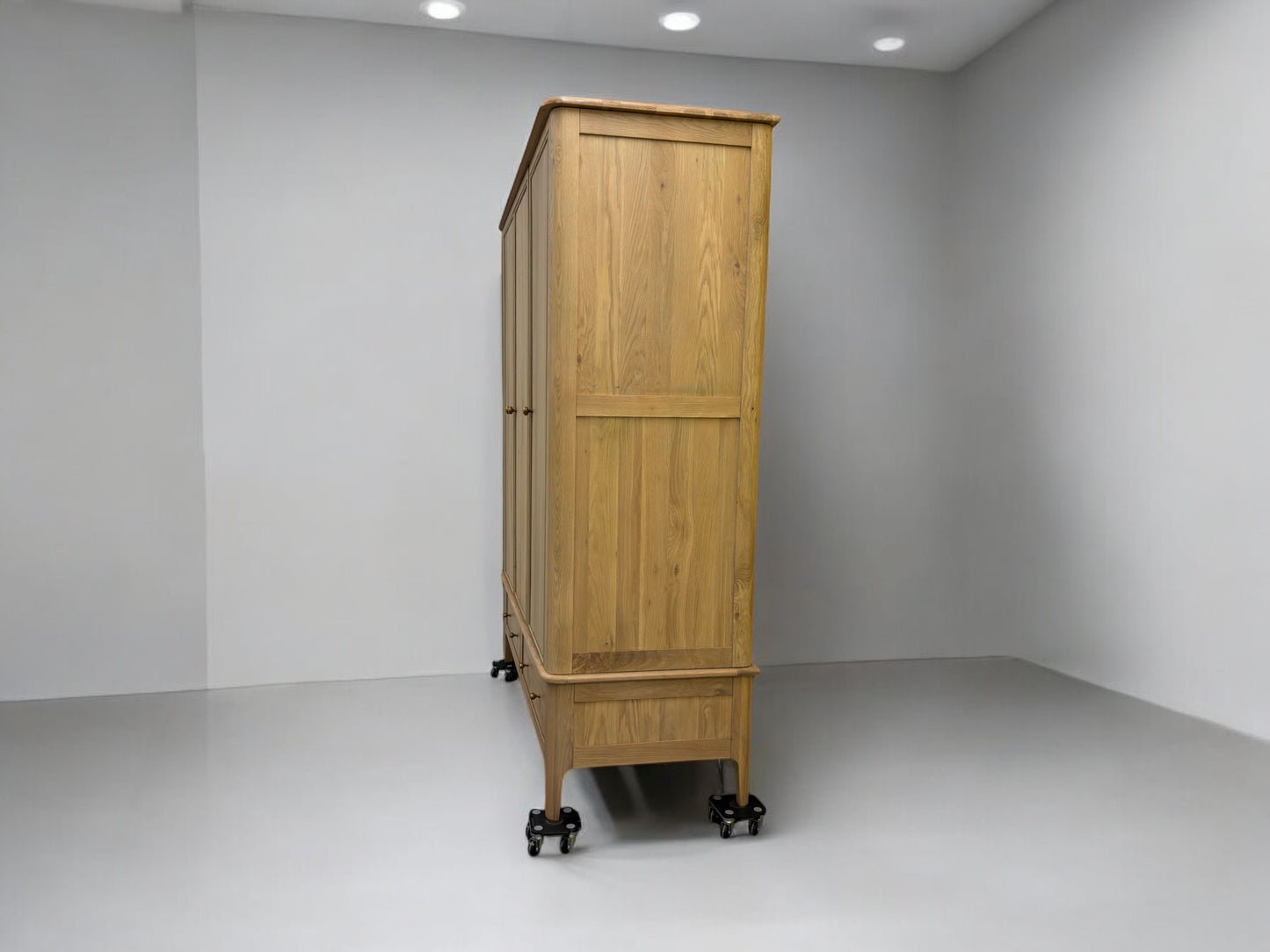 OAK FURNITURELAND LIGHT NATURAL SOLID OAK TRIPLE WARDROBE NEWTON RANGE RRP £1549