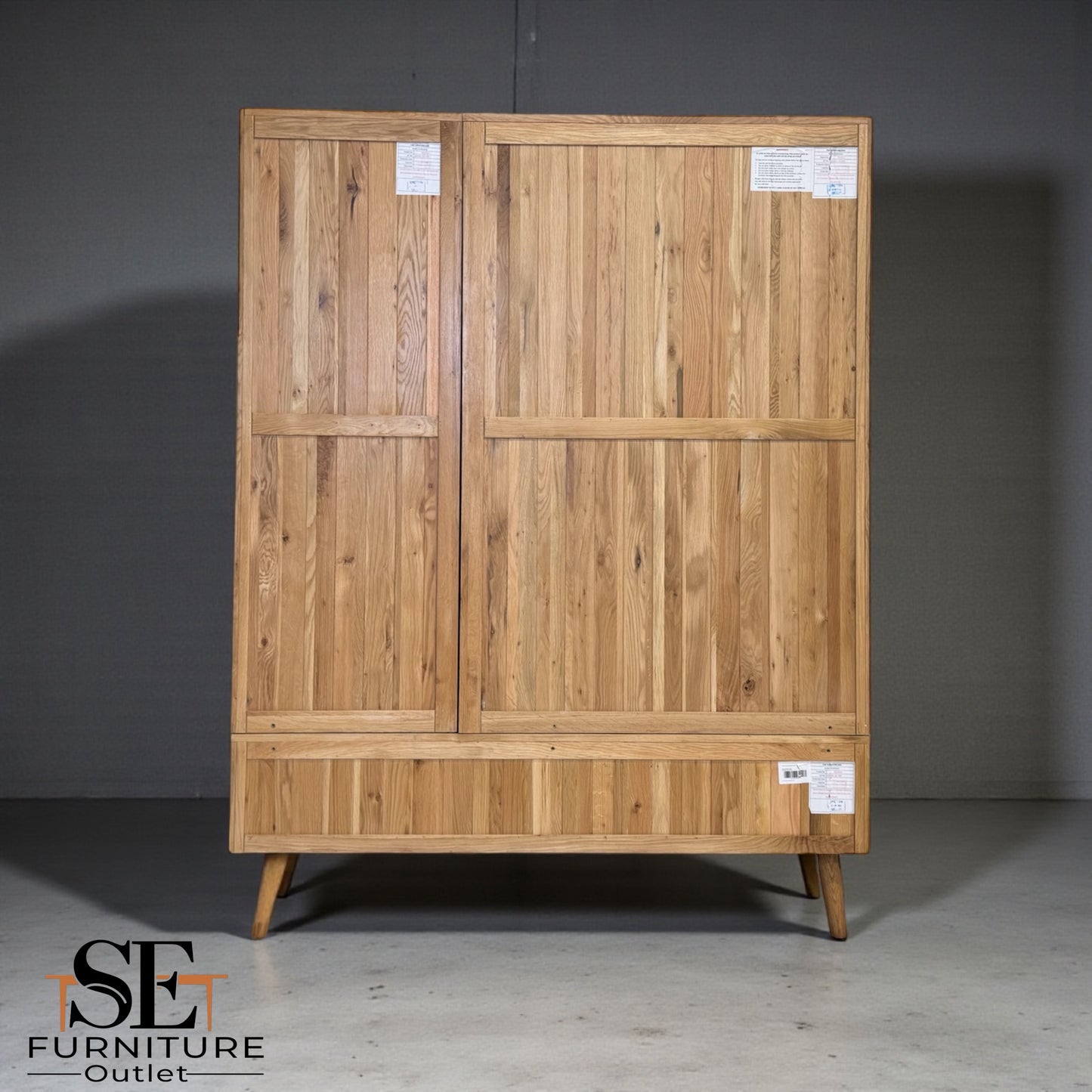 Brushed & Glazed Solid Oak Triple Wardrobe, Parquet Range From Oak Furnitureland RRP £1599