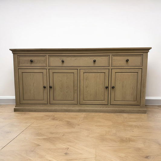 SOLID WEATHERED OAK EXTRA LARGE SIDEBOARD BURLEIGH RANGE RRP £899