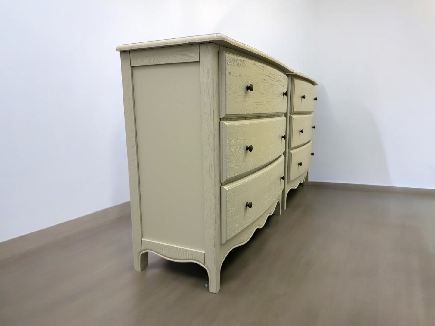 Cotswold Company Solid Oak French Grey Painted Chests Of Drawers Camille Range RRP £699 Each