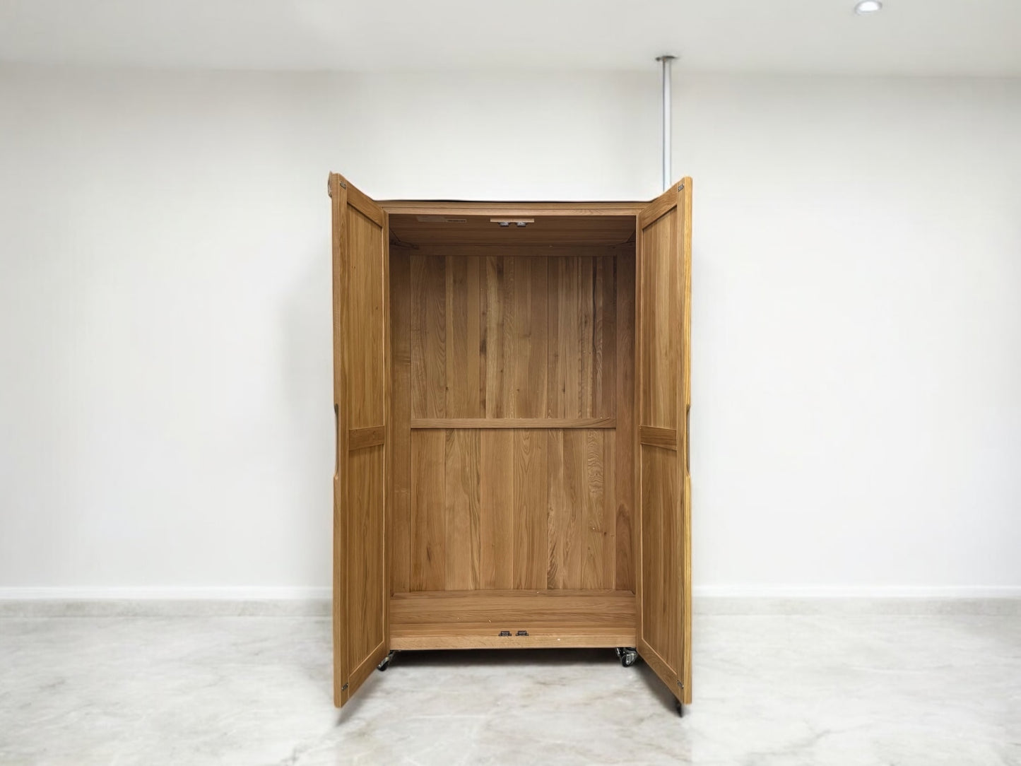 Natural Solid Oak Double Wardrobe Romsey Range From Oak Furnitureland RRP £939 (1)