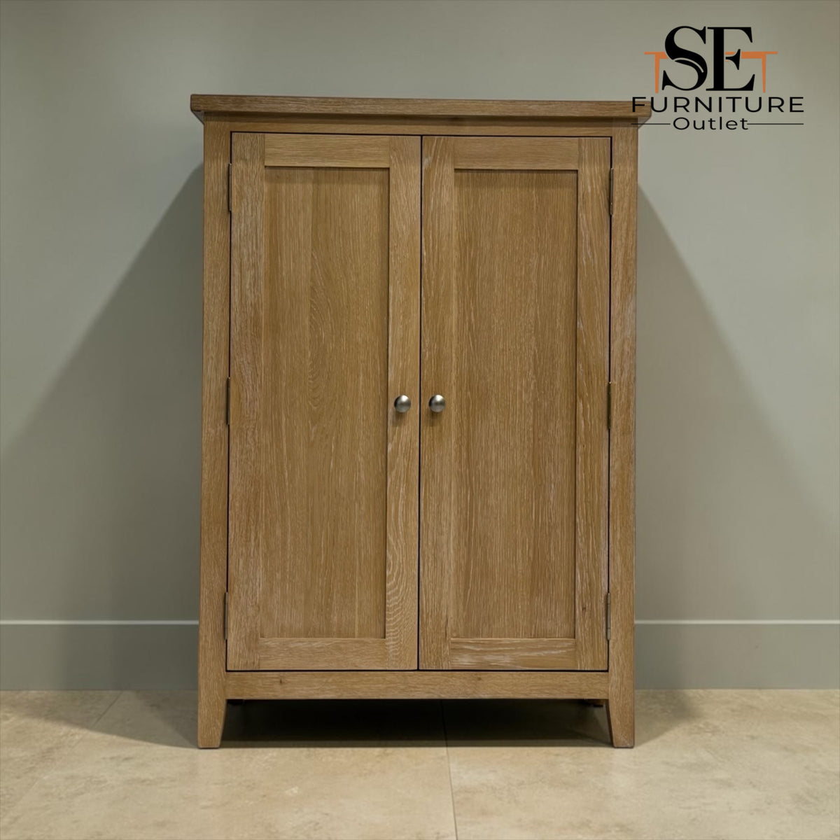 Whitewashed Finish Solid Oak & Oak Veneer Large Shoe Cupboard, Inglesham Range RRP £650