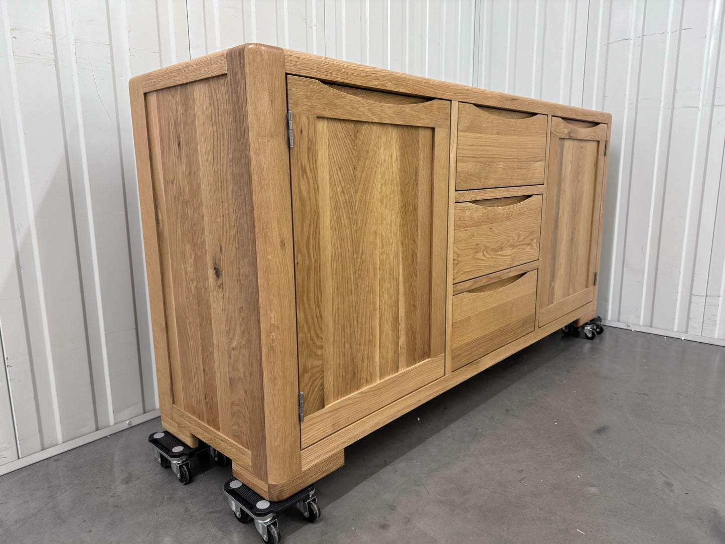 Solid Oak Extra Large Sideboard RRP £949 (No Veneer, MDF Or Chipboard Used)