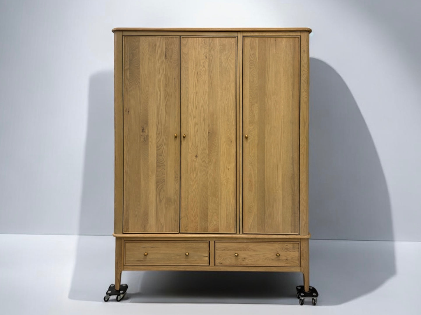 OAK FURNITURELAND LIGHT NATURAL SOLID OAK TRIPLE WARDROBE NEWTON RANGE RRP £1549