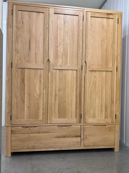 Oak Furnitureland Natural Solid Oak Triple Wardrobe Romsey Range RRP £1449