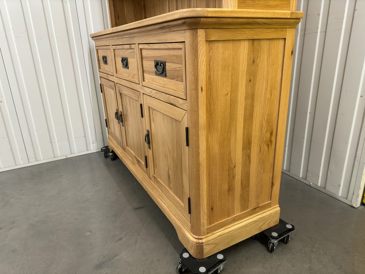 Solid Oak Large Dresser,Traditionally Crafted with solid oak with no veneer, MDF or chipboard used. RRP £1199