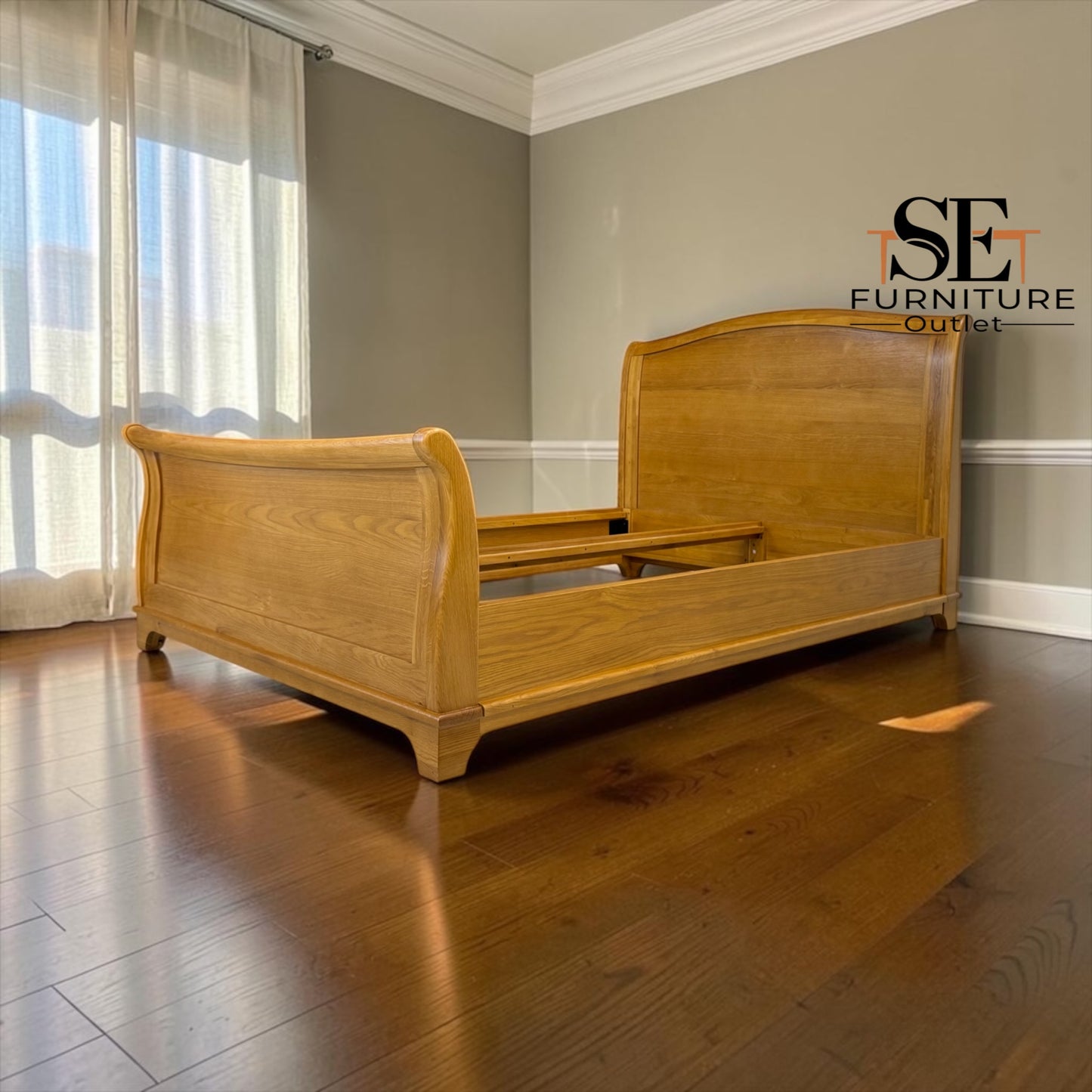 Solid Oak & Oak Veneer Double Sleigh Bed Winchcombe Oiled Oak Range RRP £1250