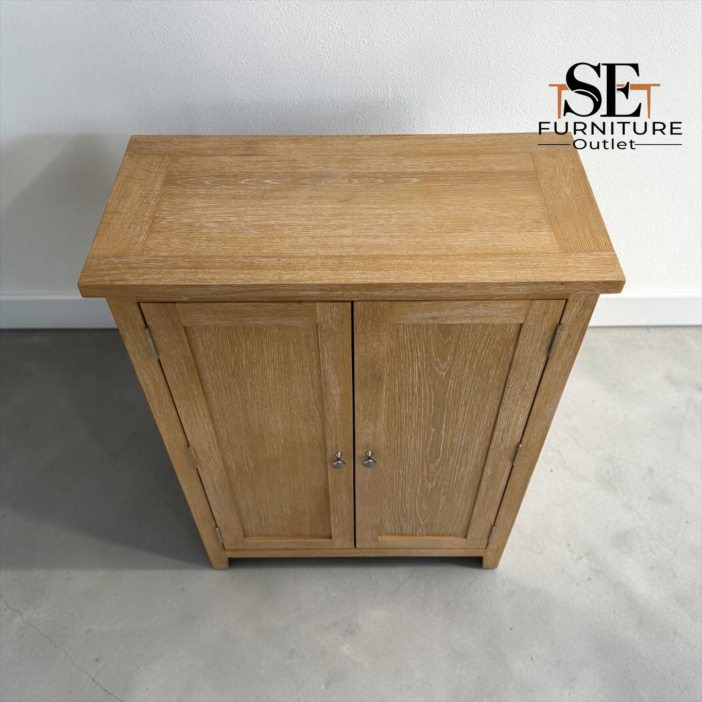 Whitewashed Finish Solid Oak & Oak Veneer Large Shoe Cupboard, Inglesham Range RRP £650