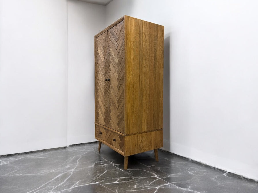 Oak Furnitureland Brushed & Glazed Solid Oak Double Wardrobe Parquet Range RRP £949