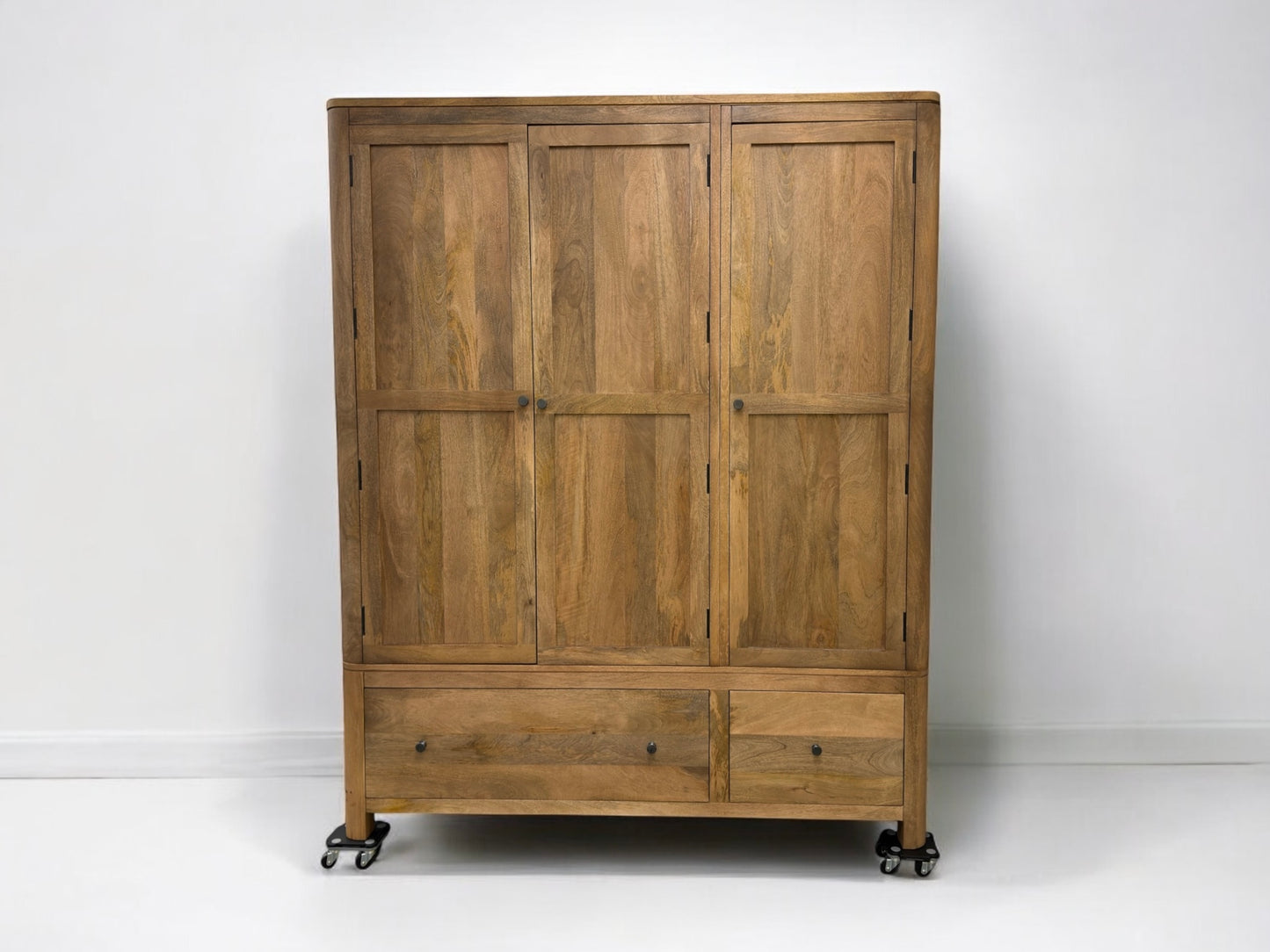 OAK FURNITURELAND SOLID MANGO WOOD TRIPLE WARDROBE LYLA RANGE RRP £1449