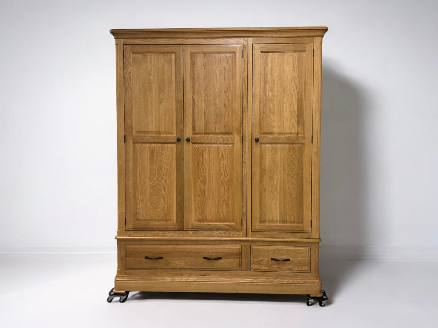 OAK FURNITURELAND NATURAL SOLID OAK TRIPLE WARDROBE CANTERBURY RANGE RRP £1499