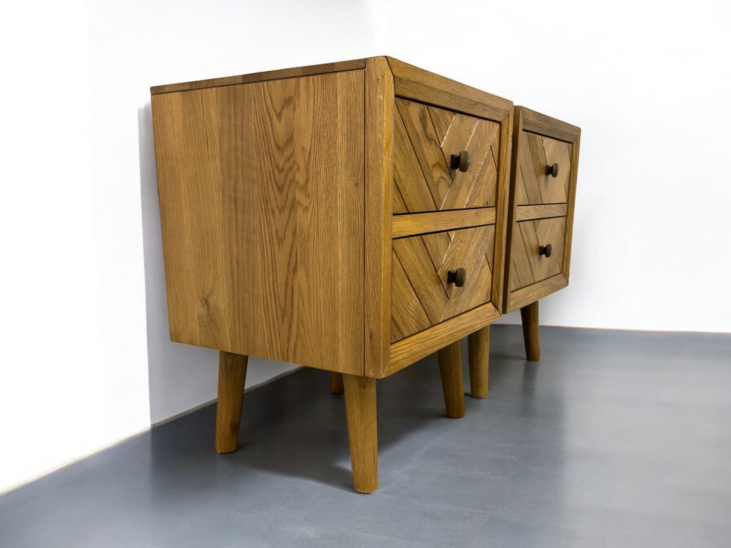 Oak Furnitureland Brushed & Glazed Solid Oak 2 Drawer Bedside Table Parquet RRP £458