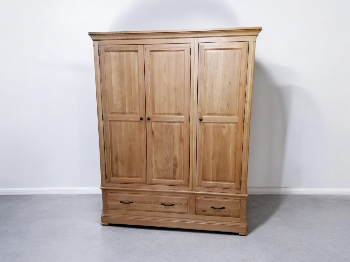 Oak Furnitureland Natural Solid Oak Triple Wardrobe Canterbury Range RRP £1499