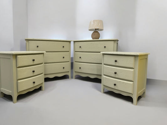 Solid Oak French Grey Painted Set Of 4 Chest & Bedside Tables RRP £2196