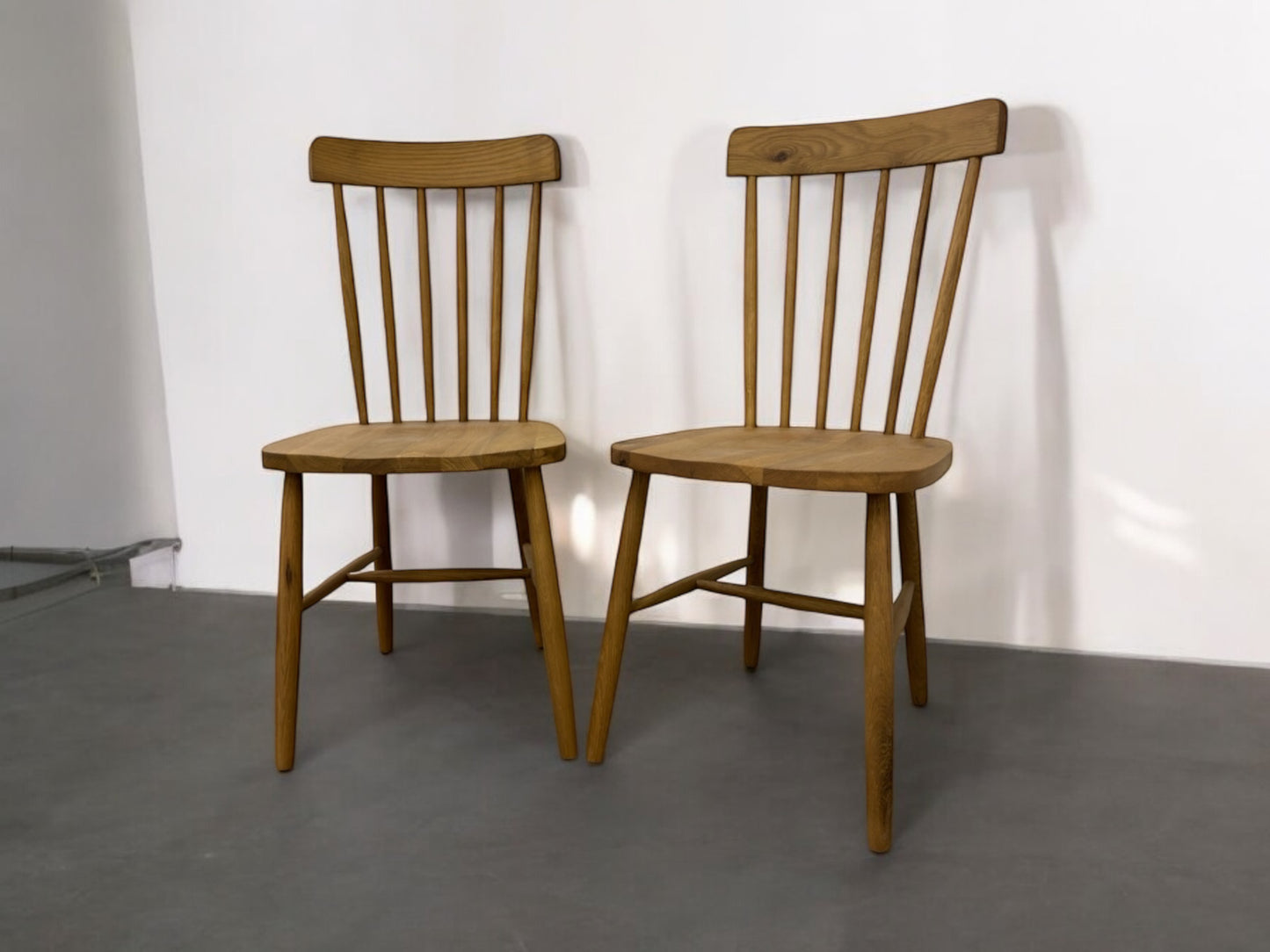 Cotswold Company Melow Oak Spindleback Dining Chairs RRP £150 Each