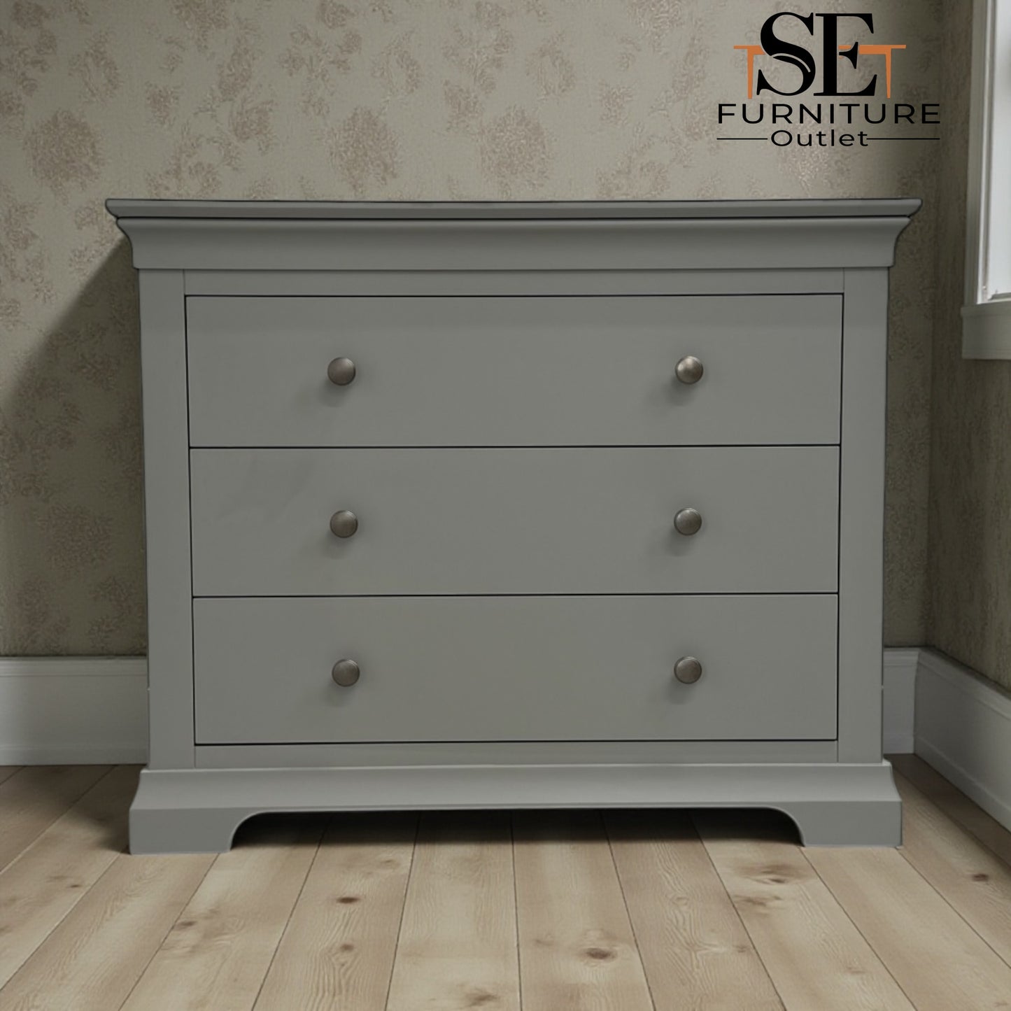Cotswold Company Solid Wood Frame & Grey Painted Petited Chest RRP £399
