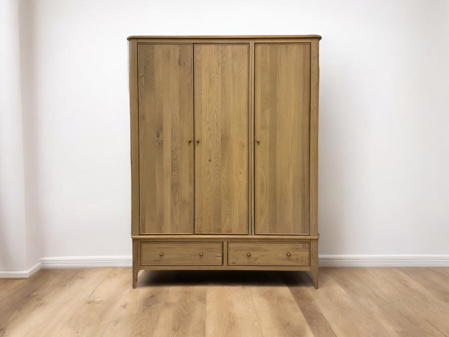 OAK FURNITURELAND LIGHT NATURAL SOLID OAK TRIPLE WARDROBE NEWTON RANGE RRP £1549