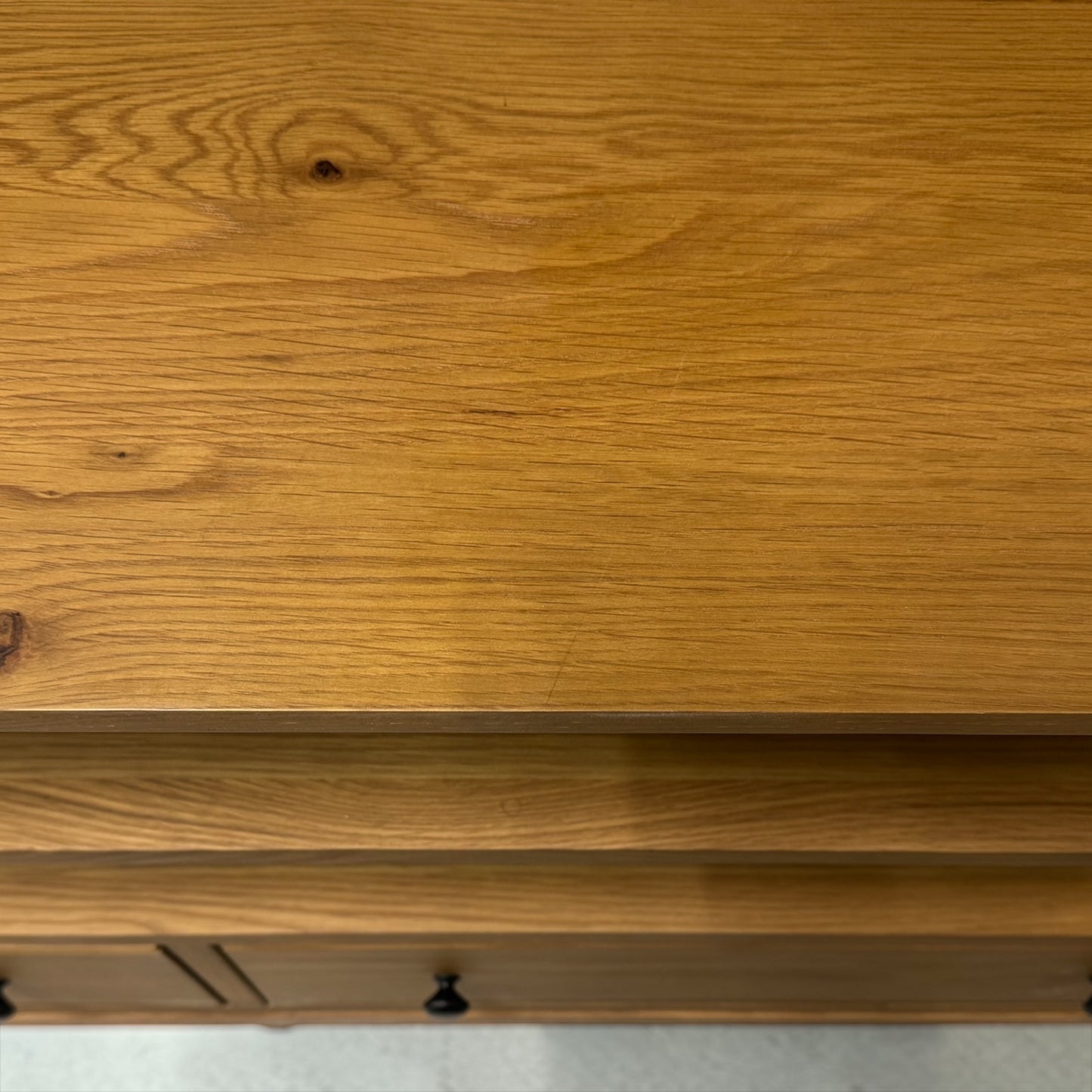 Solid Oak Tops, Frames & Oak Veneer TV & Media Storage Unit, Elkstone Mellow Oak Range £1999