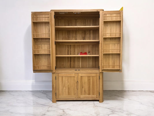 Oak Furnitureland Natural Oak Kitchen Larder Romsey Range RRP £1399