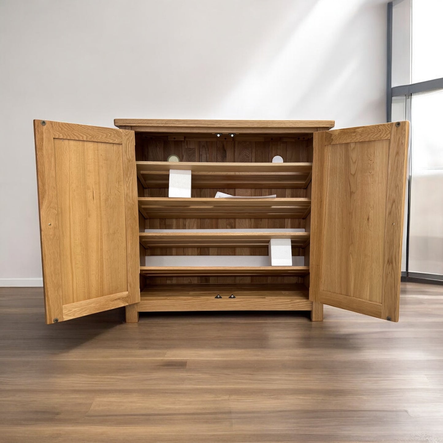 Solid oak cabinet with open doors and shelves – SE Furniture Outlet
