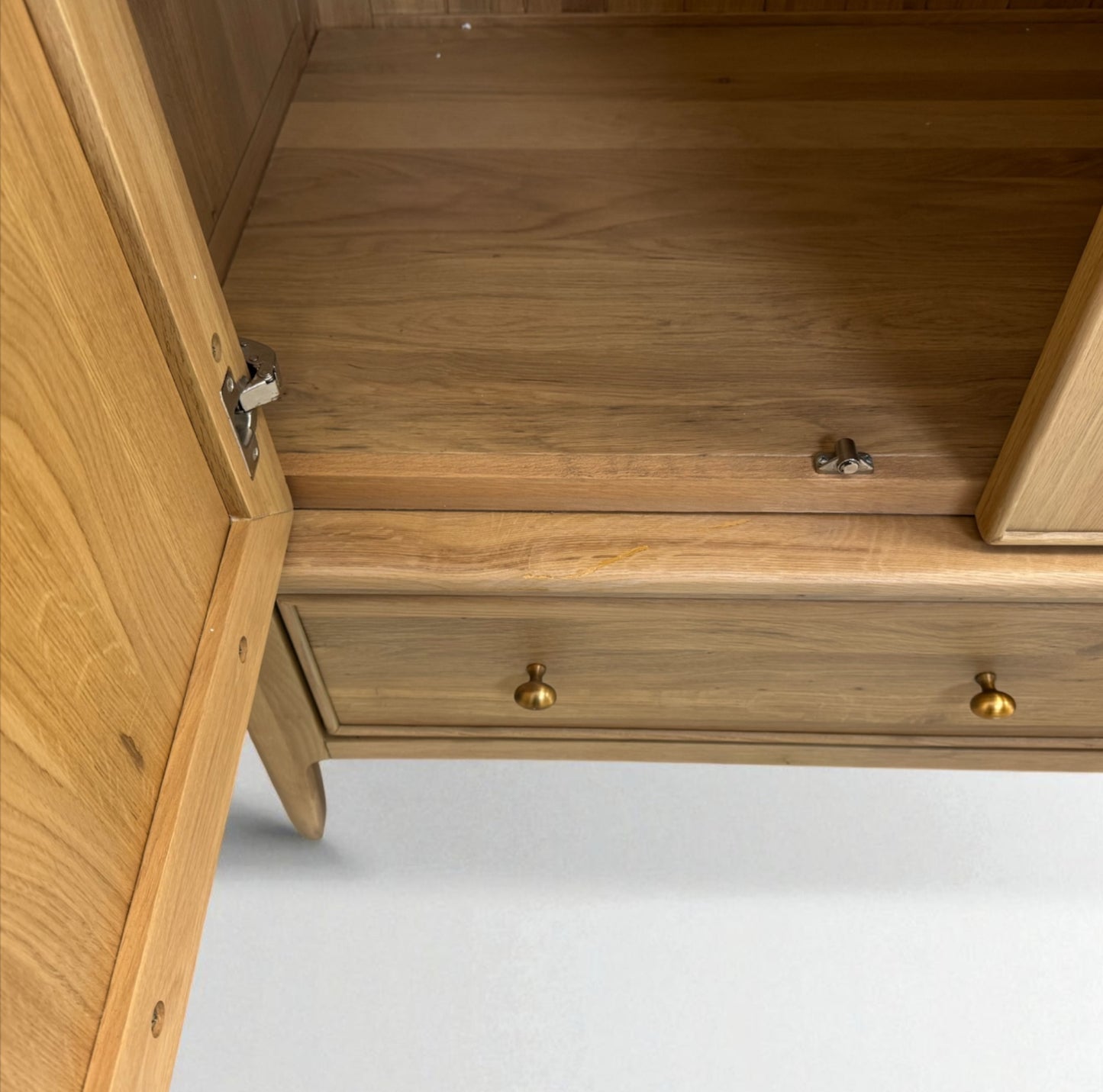 Light Natural Solid Oak Triple Wardrobe, Newton Range From Oak Furnitureland RRP £1599